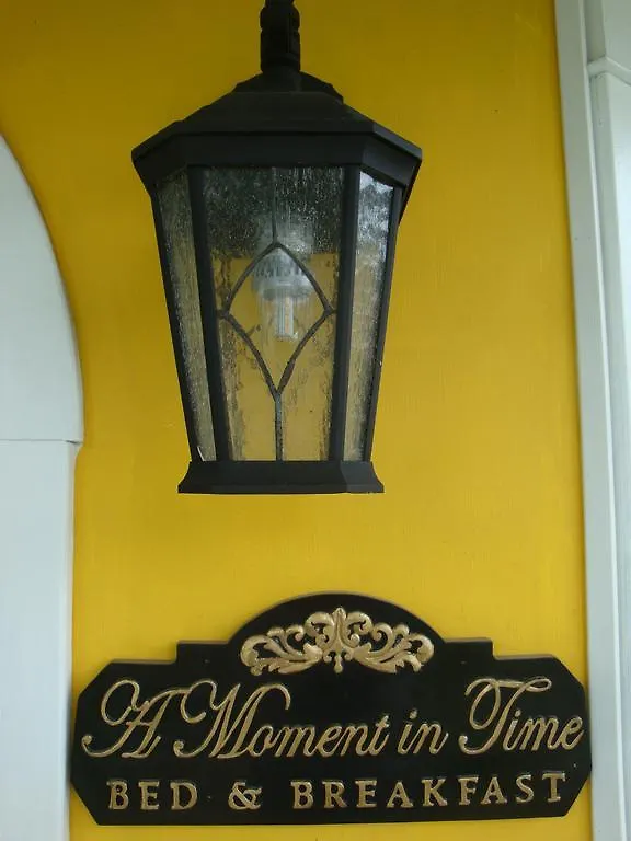 Bed & Breakfast A Moment In Time Bed And Breakfast Niagarawatervallen